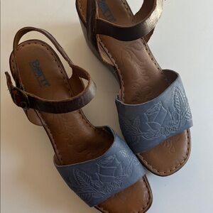 Born Blue and Brown Leather Rose Sandals